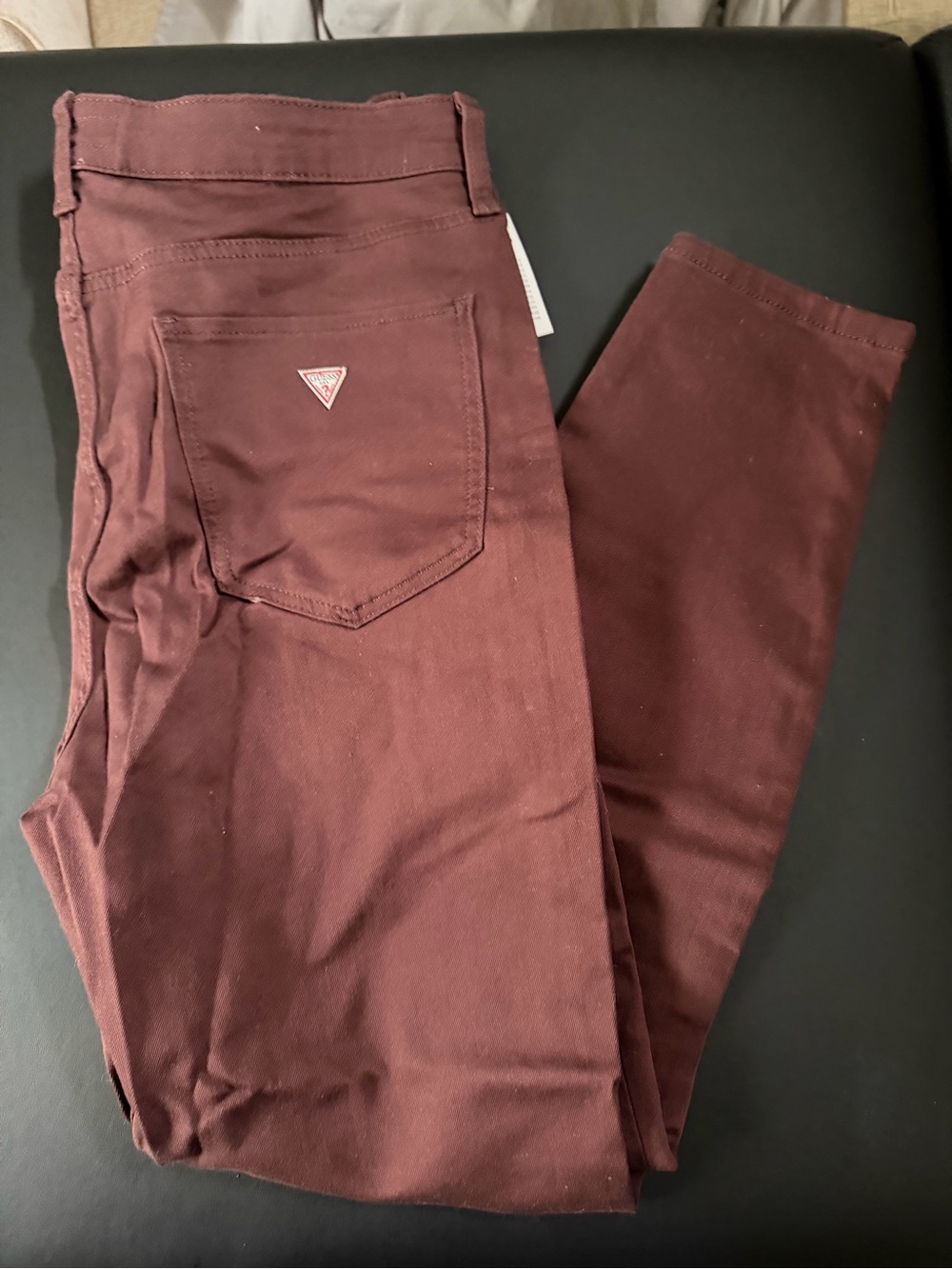 Guess? Burgundy Skinny Jeans with Triangle Logo new with tags